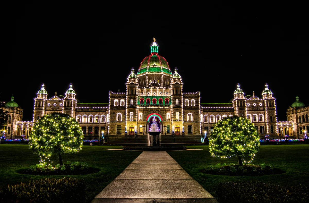 BC Parliament Buildings, Holidays at Night